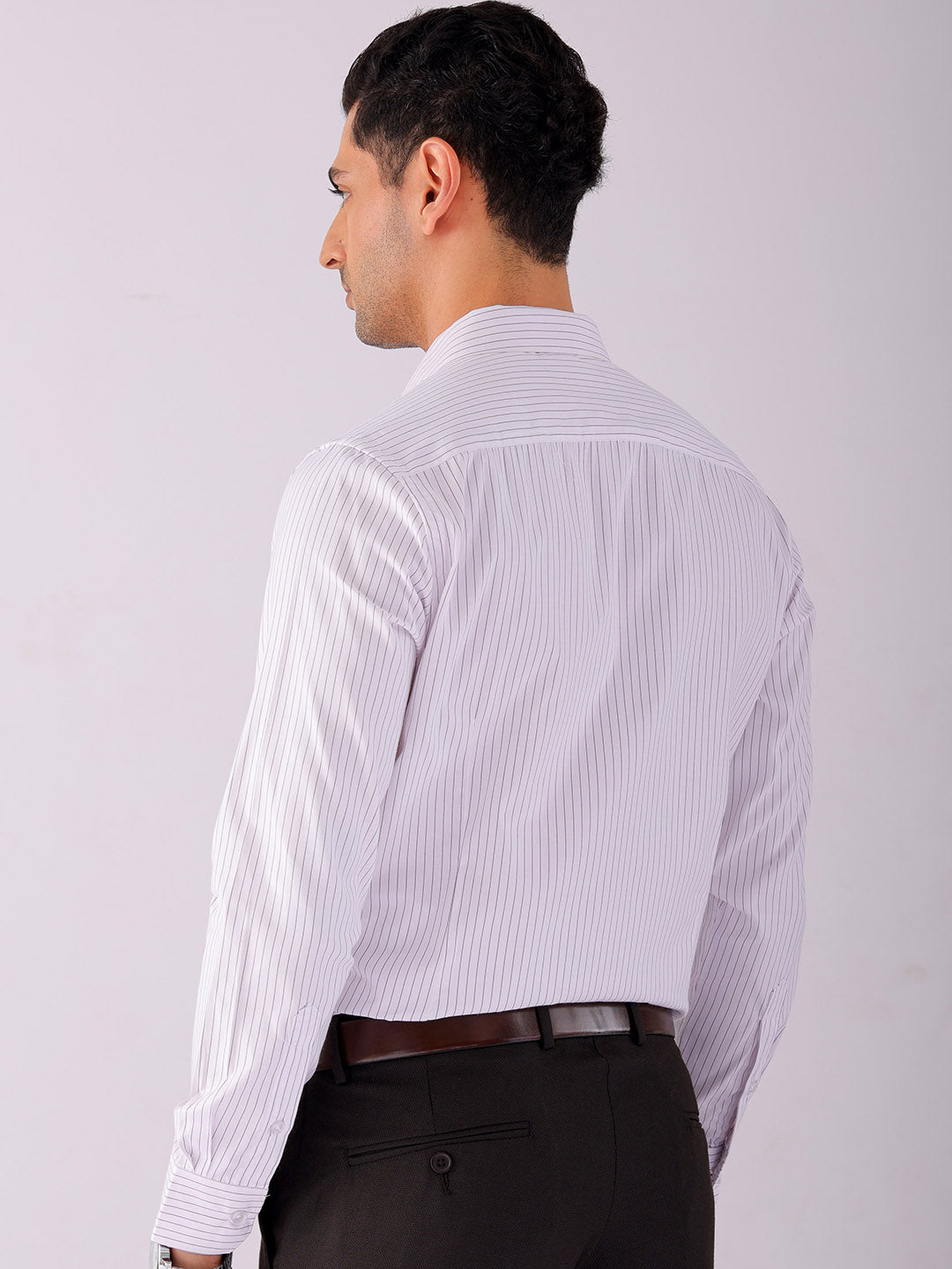 Shop Men's Striped Slim Fit Formal Shirt Online.