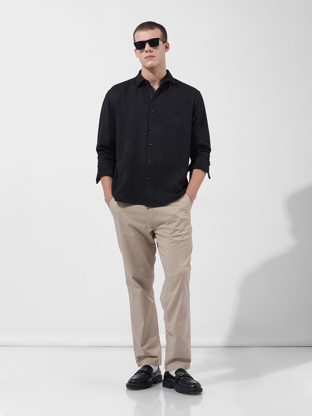 Men's Black Relaxed Fit Solid Resort Wear Shirt