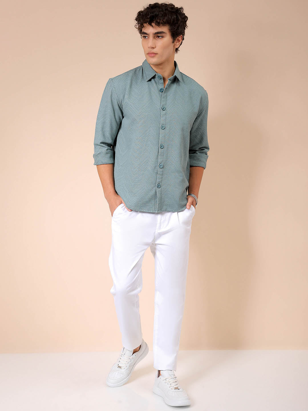 Men's Green Relaxed Fit Solid Resortwear Textured Shirt