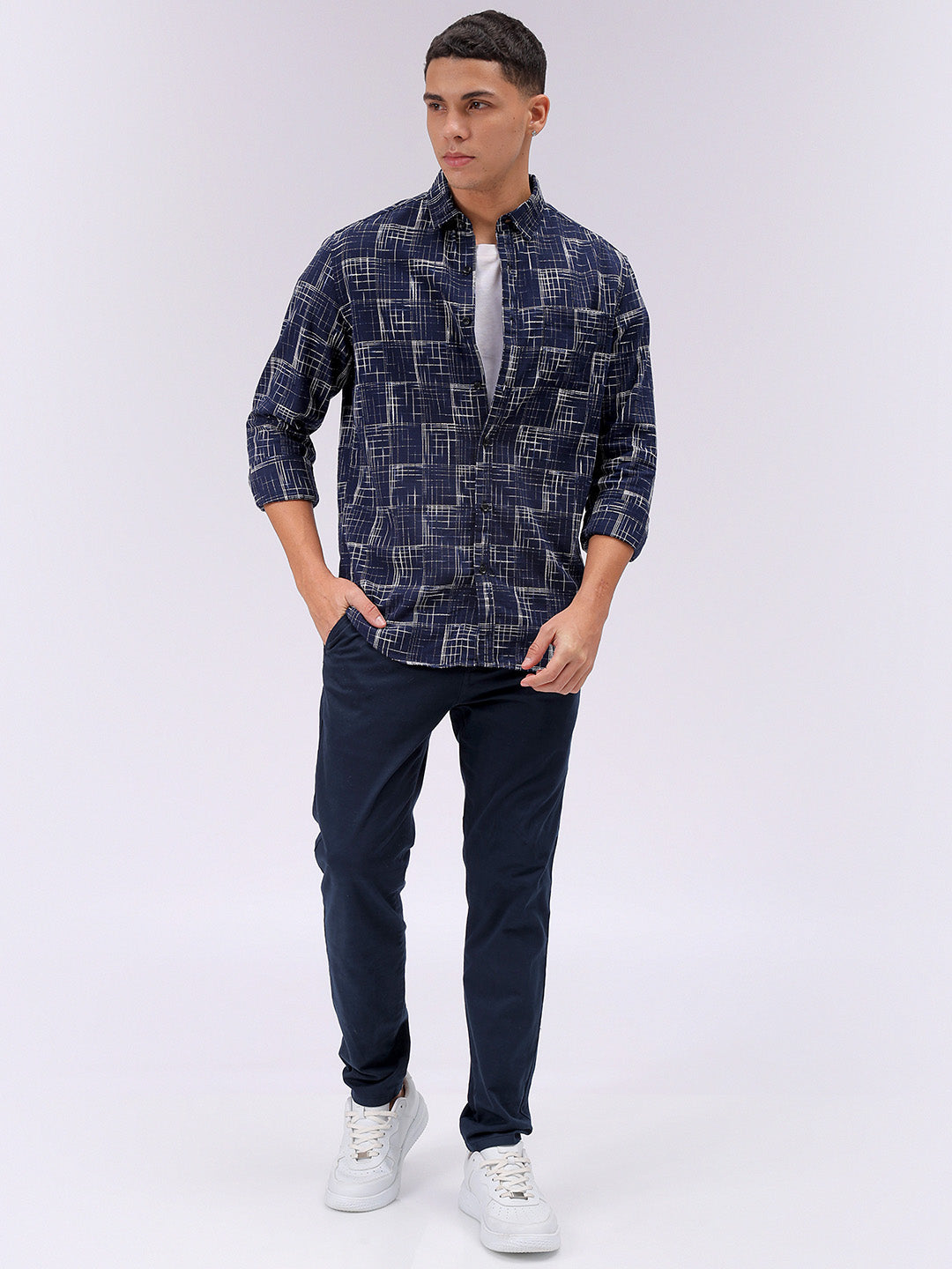 Men's Navy Blue Slim Fit Checked Casual Shirt