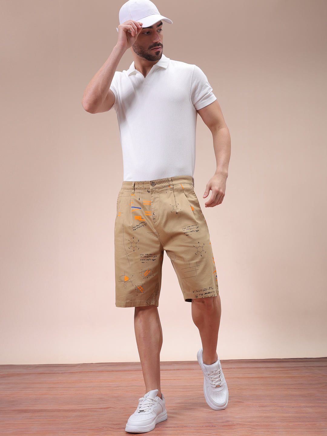 Men's Beige Relaxed Fit Face Print Shorts