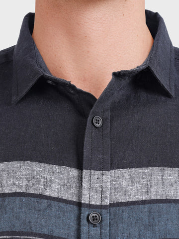 Men's Black Slim Fit Checked Casual Shirt
