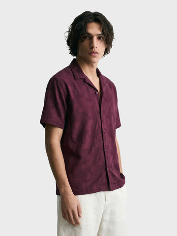 Men's Maroon Relaxed Fit Solid Casual Shirt