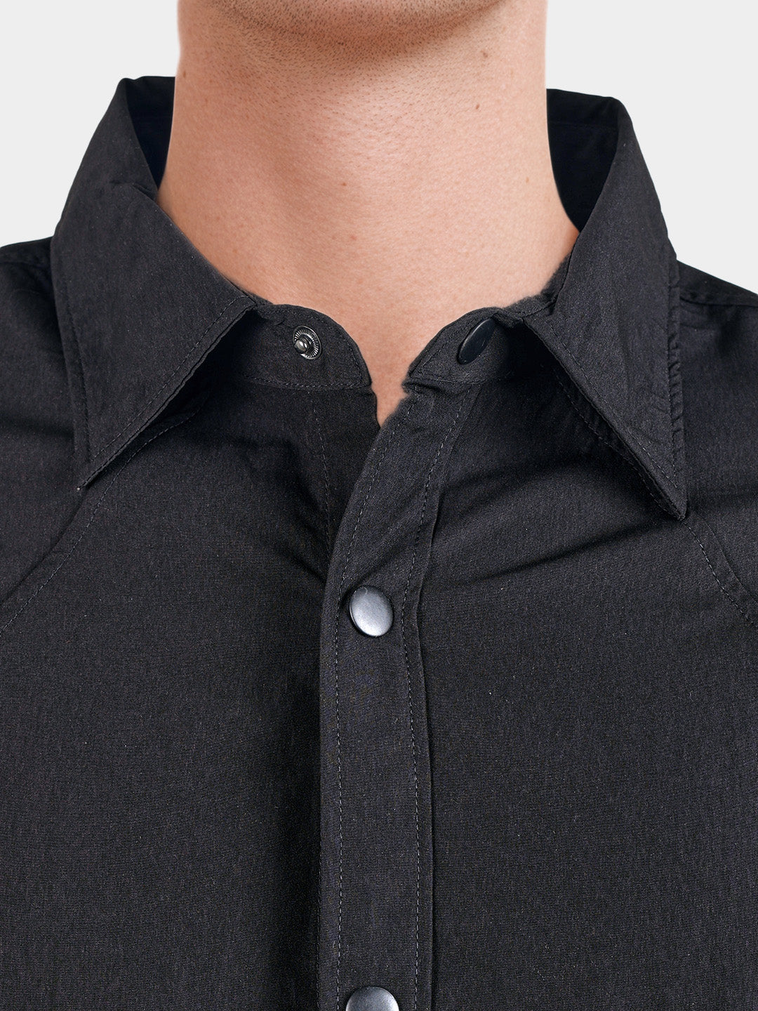 Men's Black Relaxed Fit Solid Casual Shirts