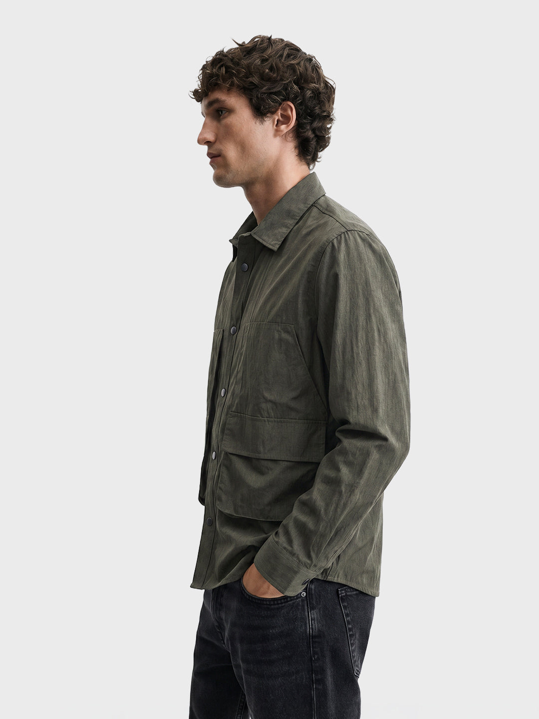 Men's Green Relaxed Fit Solid Casual Shirts