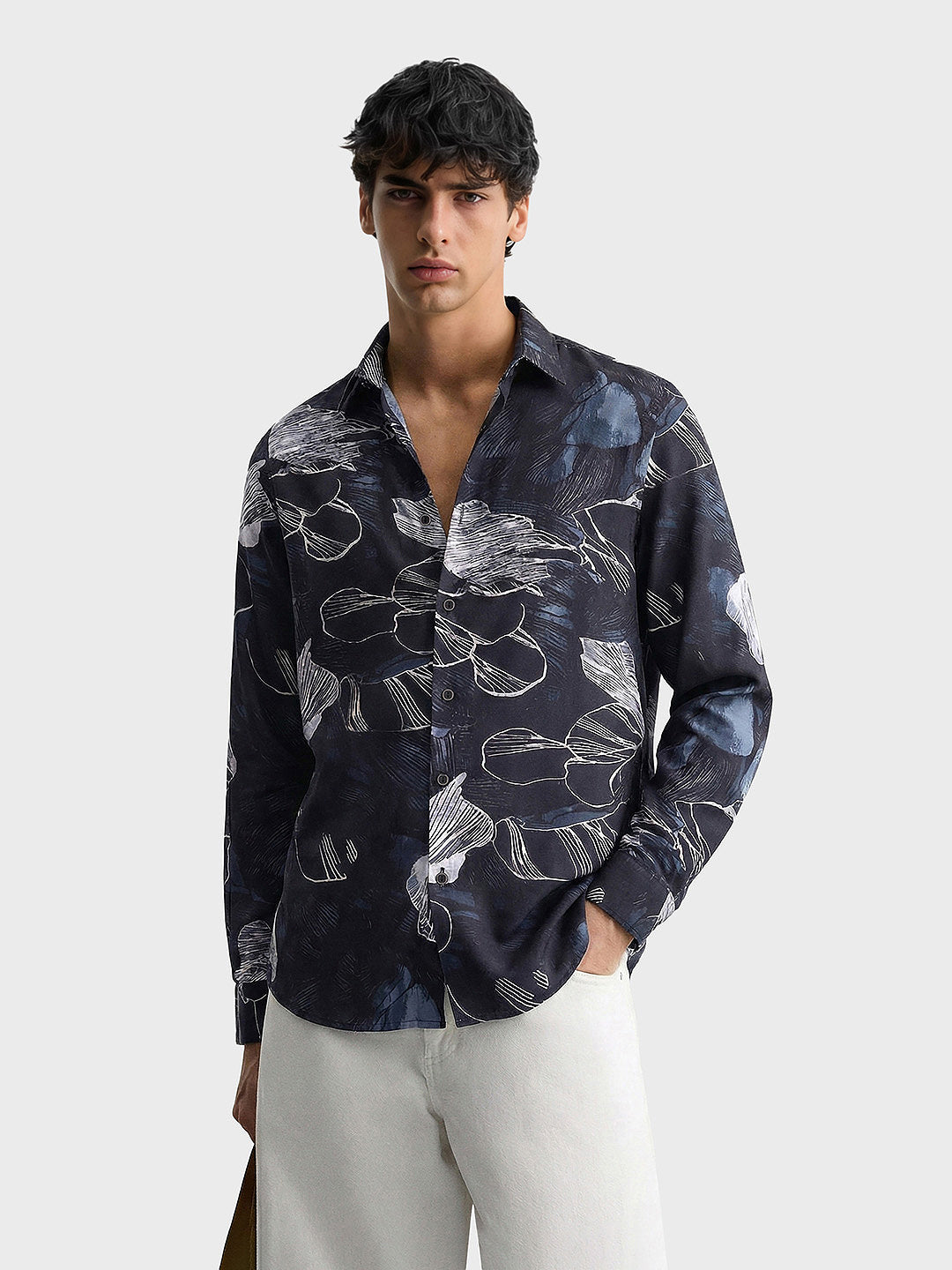 Men's Black Slim Fit Printed Party Wear Shirt