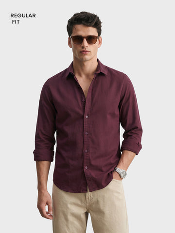 Men's Maroon Regular Fit Solid Casual Shirt