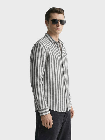 Men's Black Relaxed Fit Striped Casual Shirt