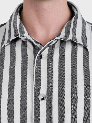 Men's Black Relaxed Fit Striped Casual Shirt