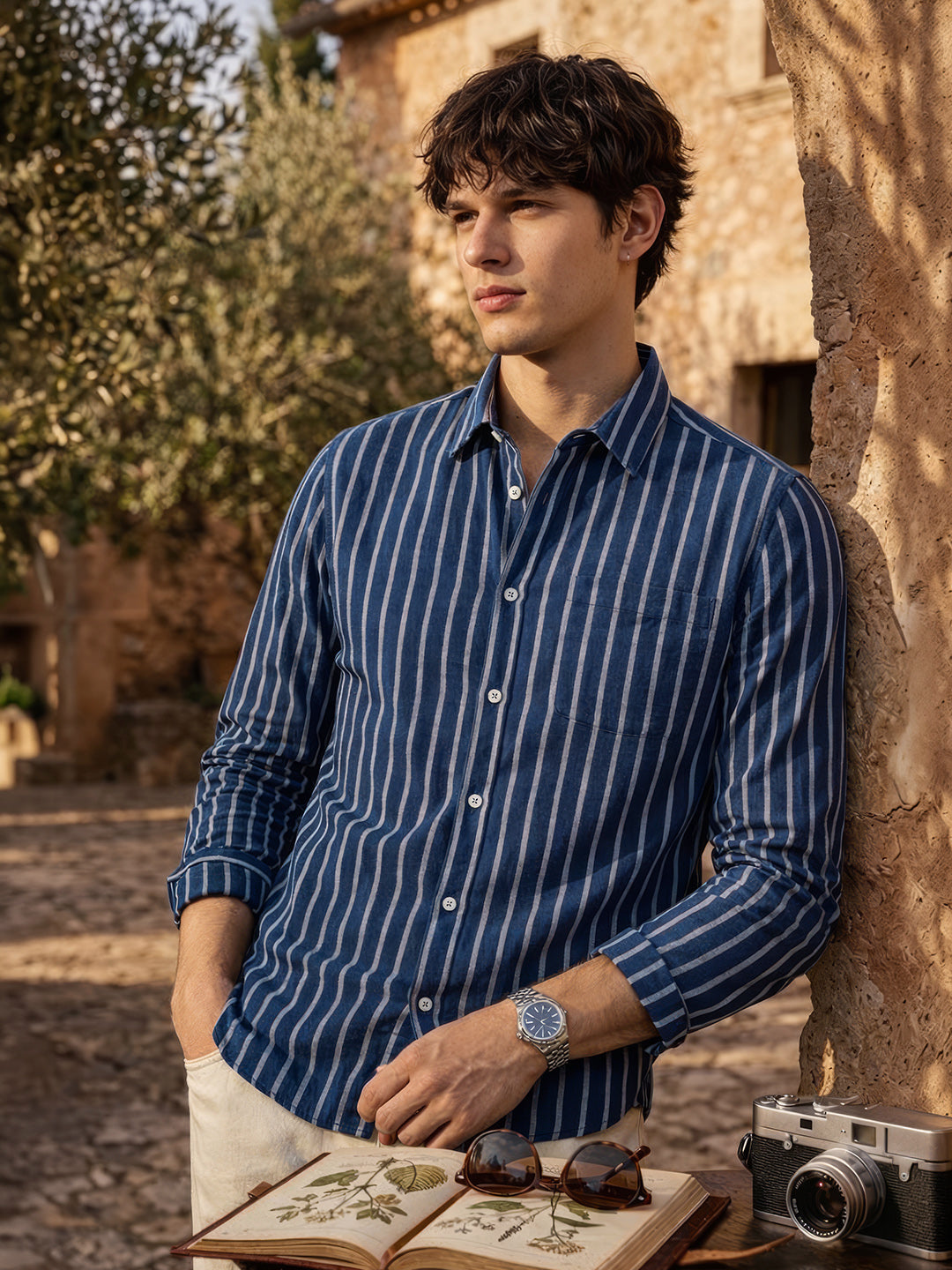 Men's Navy Blue Regular Fit Striped Casual Shirts