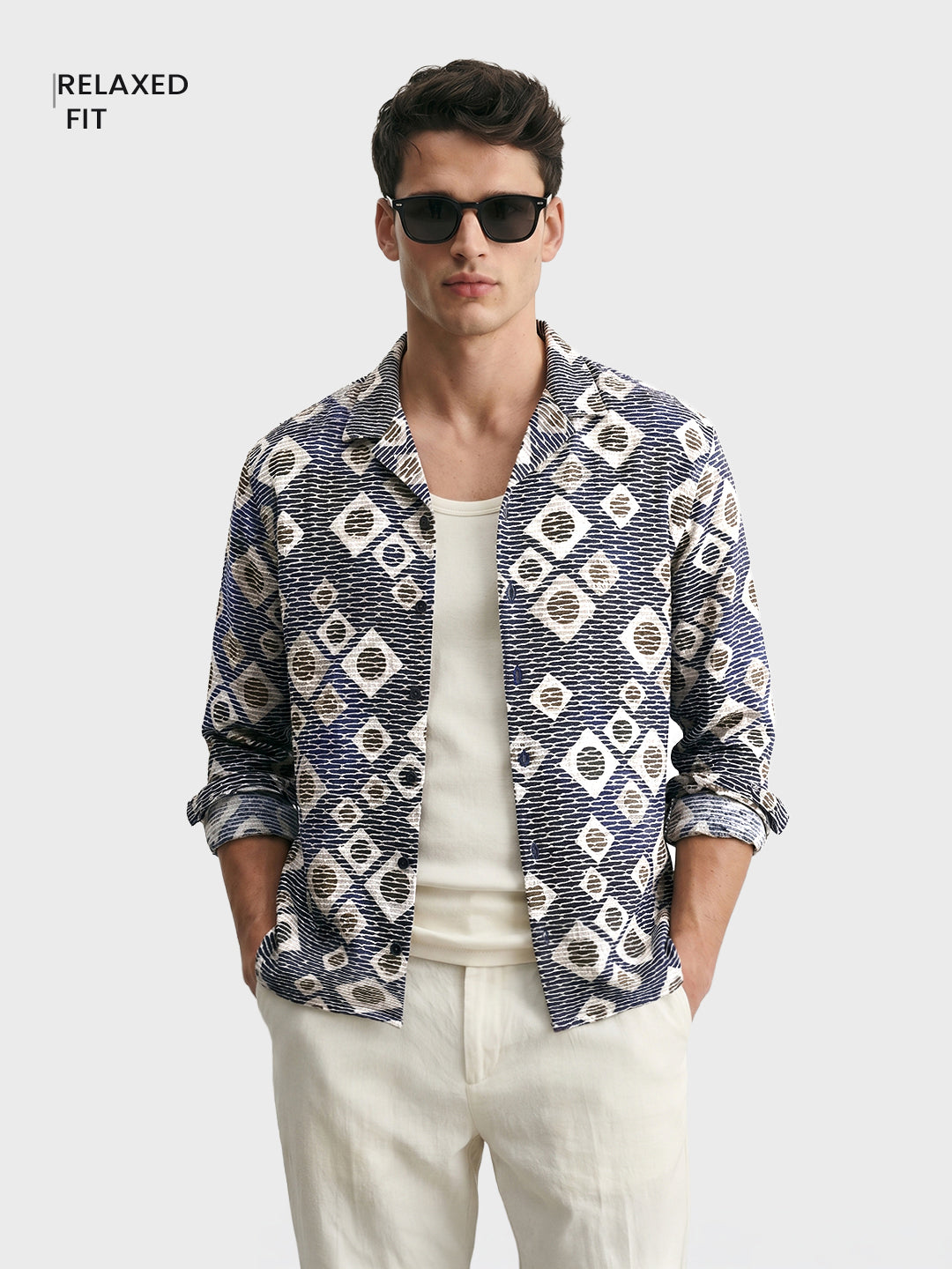 Men's Blue Relaxed Fit Solid Casual Shirt