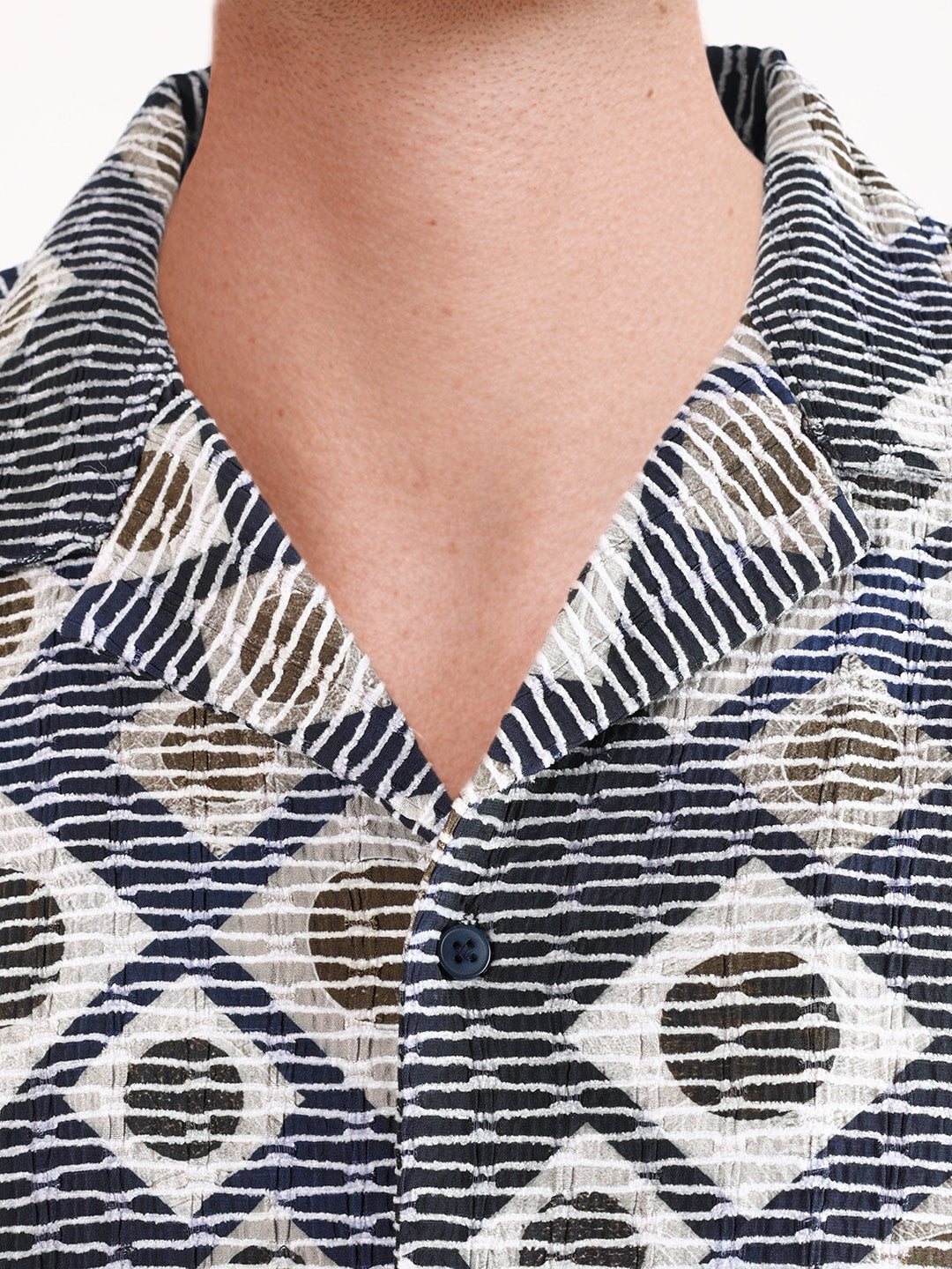Men's Blue Relaxed Fit Solid Casual Shirt