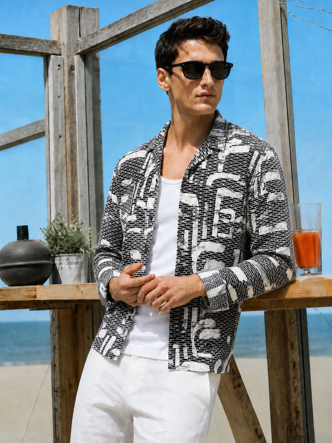 Men's Black Relaxed Fit Solid Casual Shirt