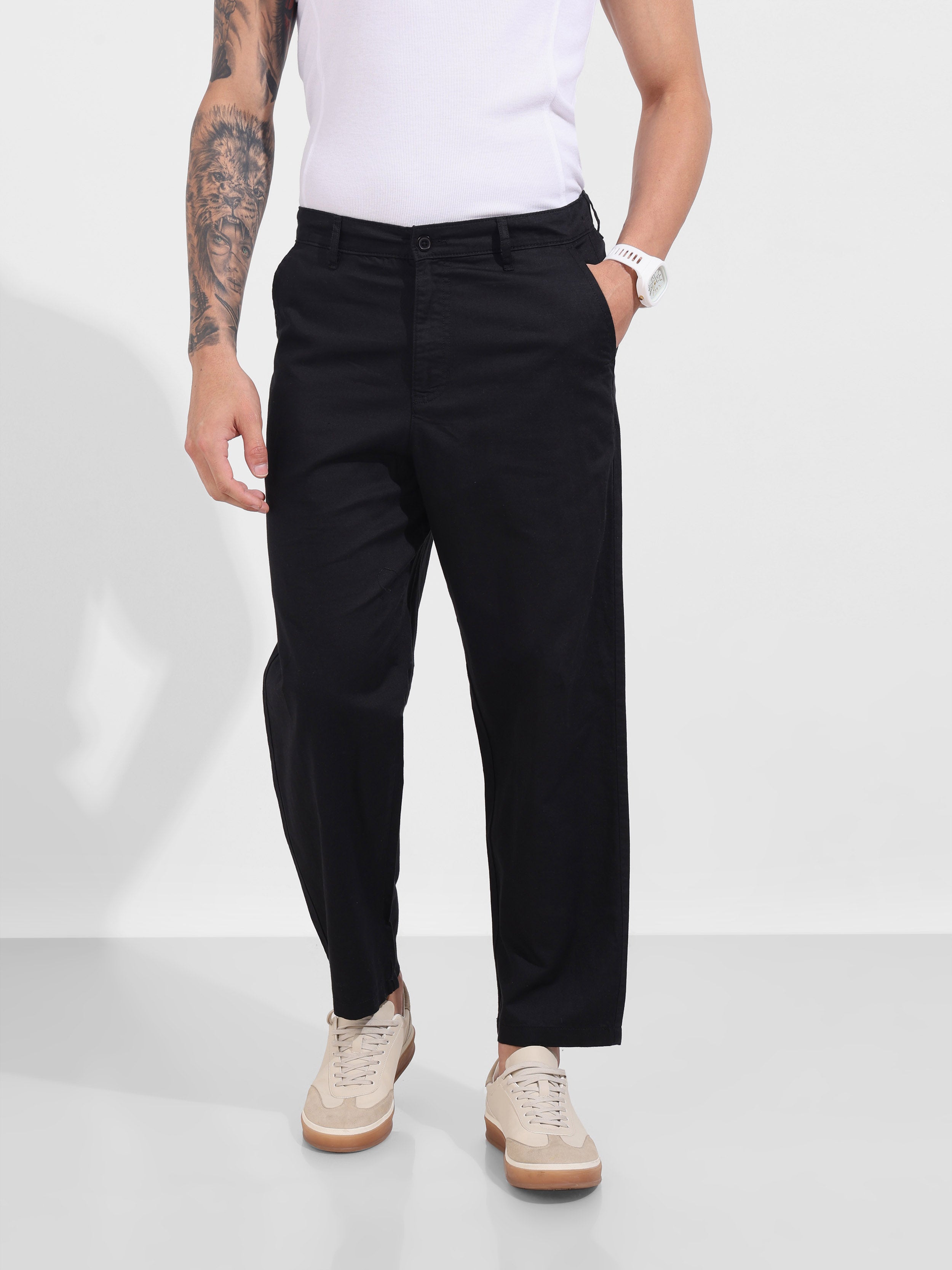 Men's Black Relaxed Fit Solid Casual Trousers