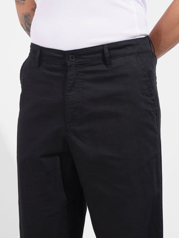 Men's Black Relaxed Fit Solid Casual Trousers