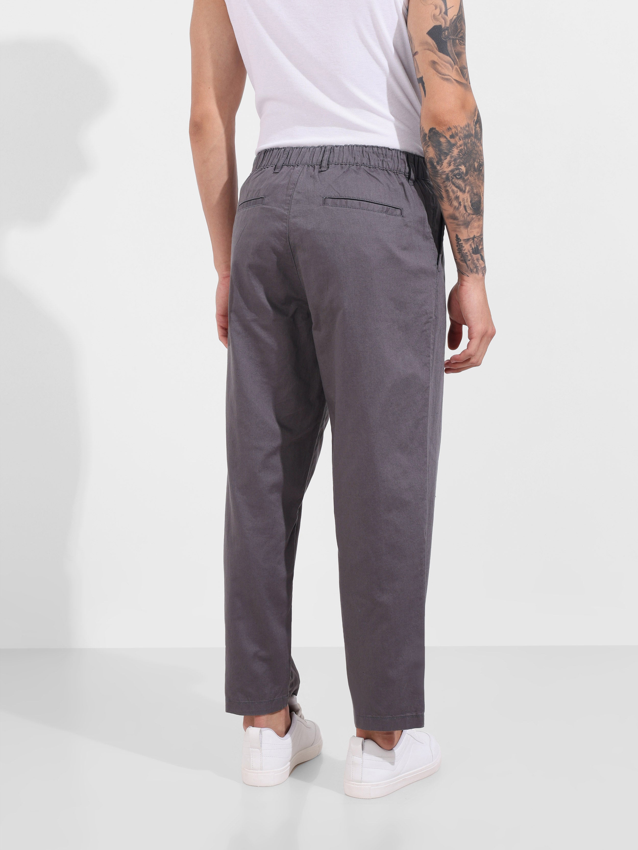 Men's Grey Relaxed Fit Solid Casual Trousers
