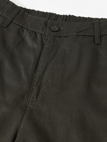 Men's Green Relaxed Fit Solid Casual Trousers