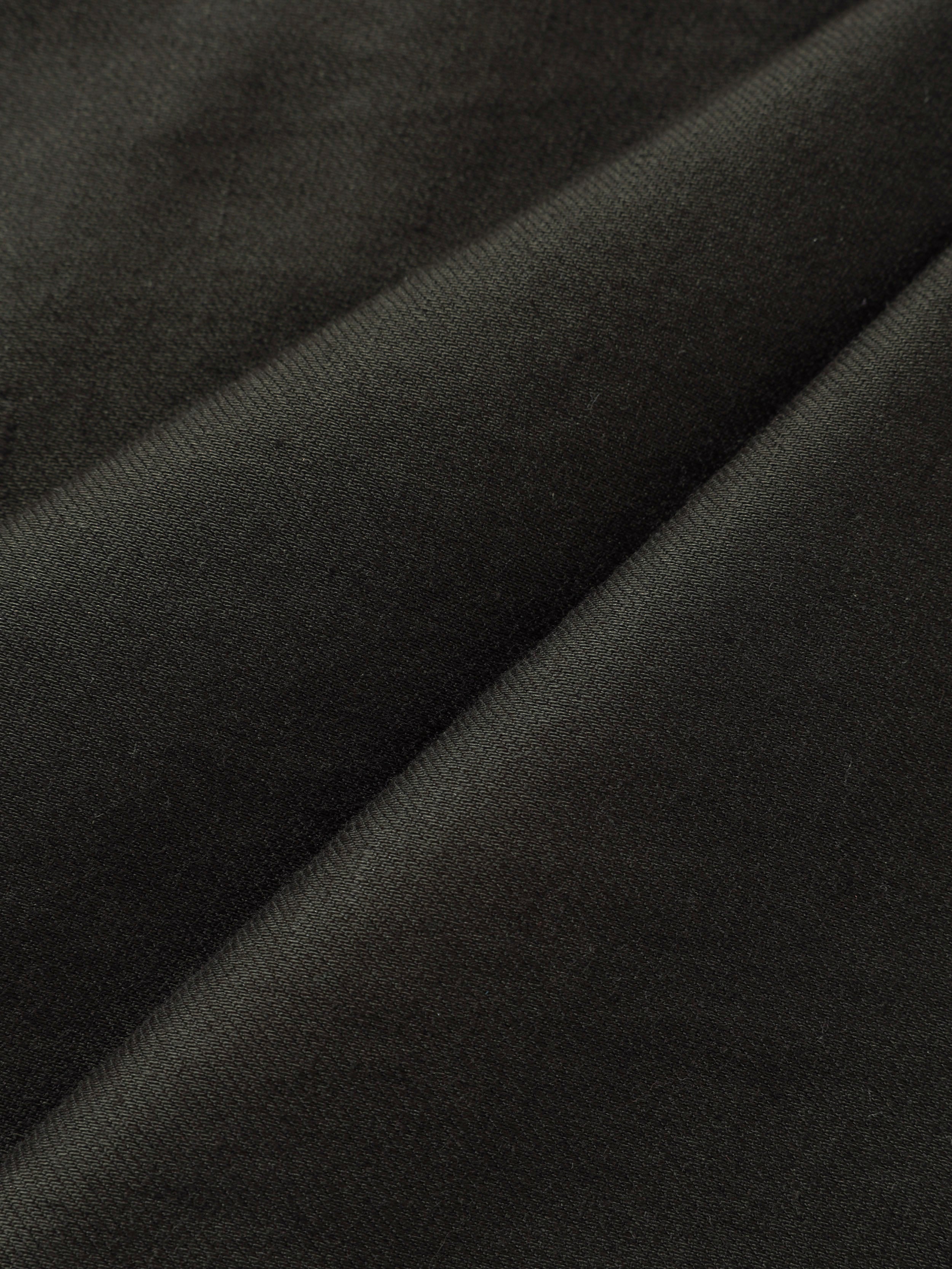 Men's Green Relaxed Fit Solid Casual Trousers