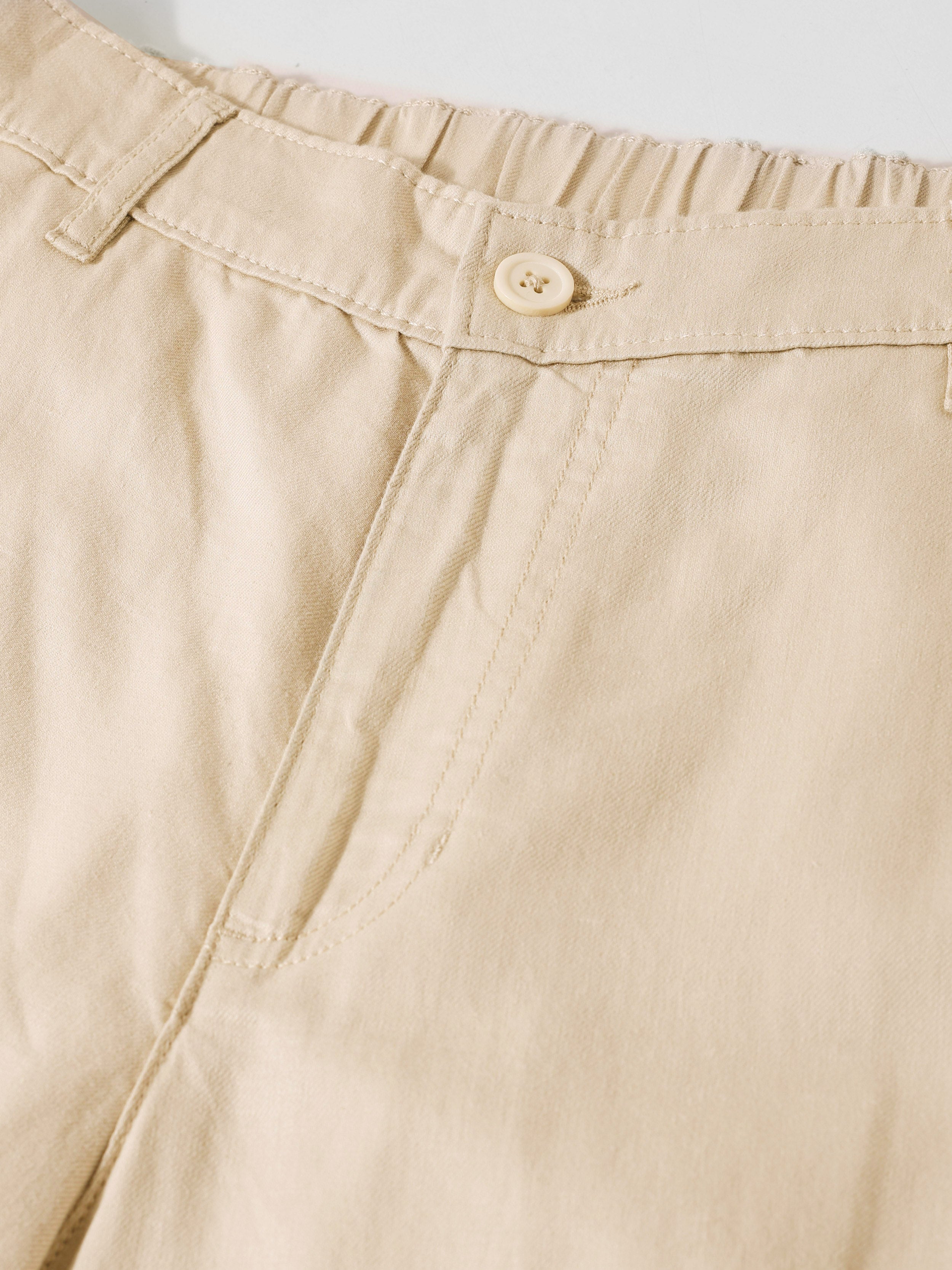 Men's Cream Relaxed Fit Solid Casual Trousers