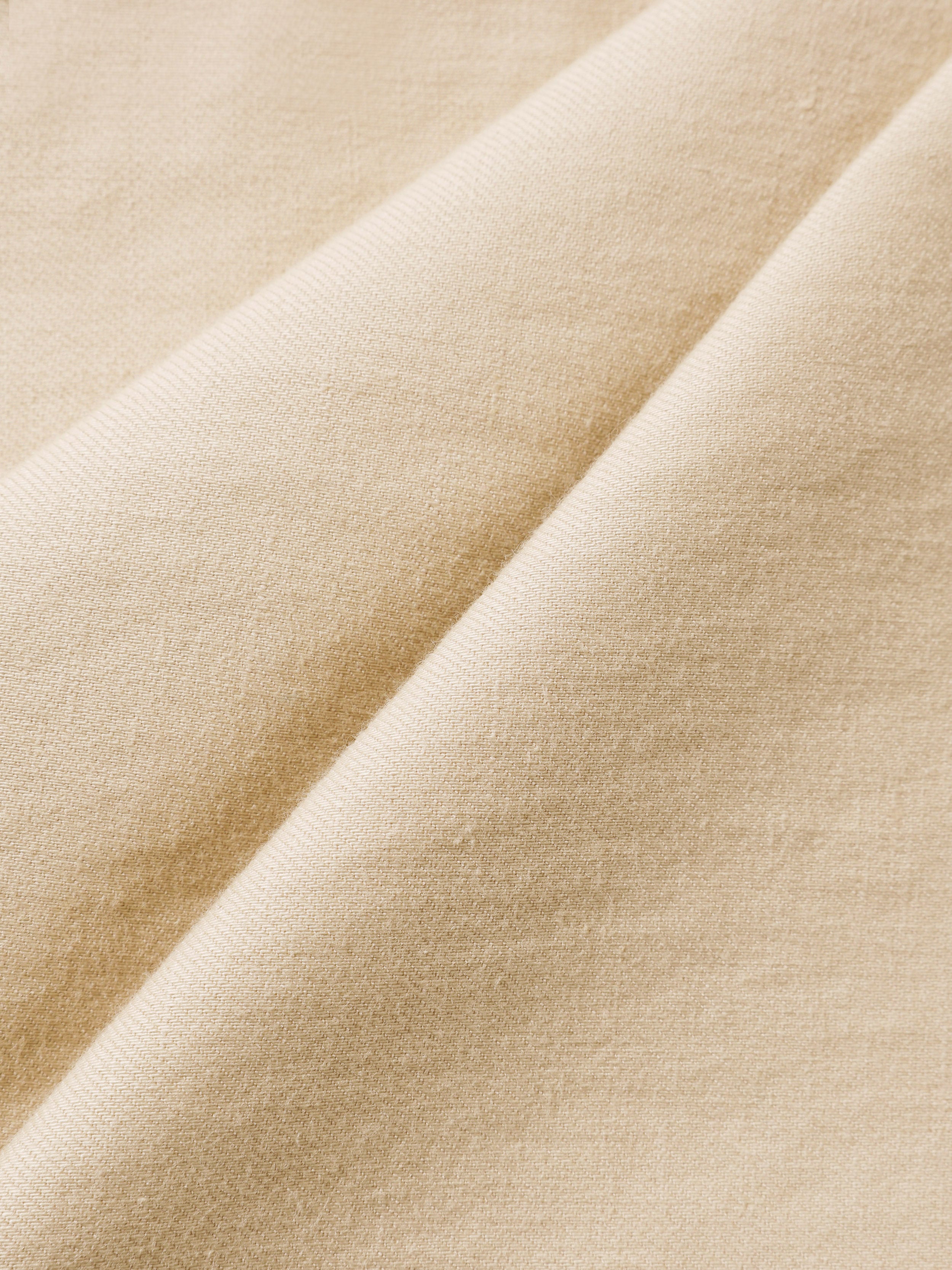 Men's Cream Relaxed Fit Solid Casual Trousers