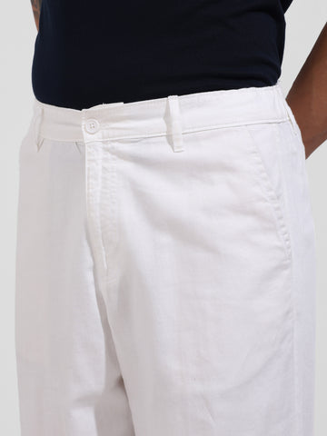 Men's White Relaxed Fit Solid Casual Trousers