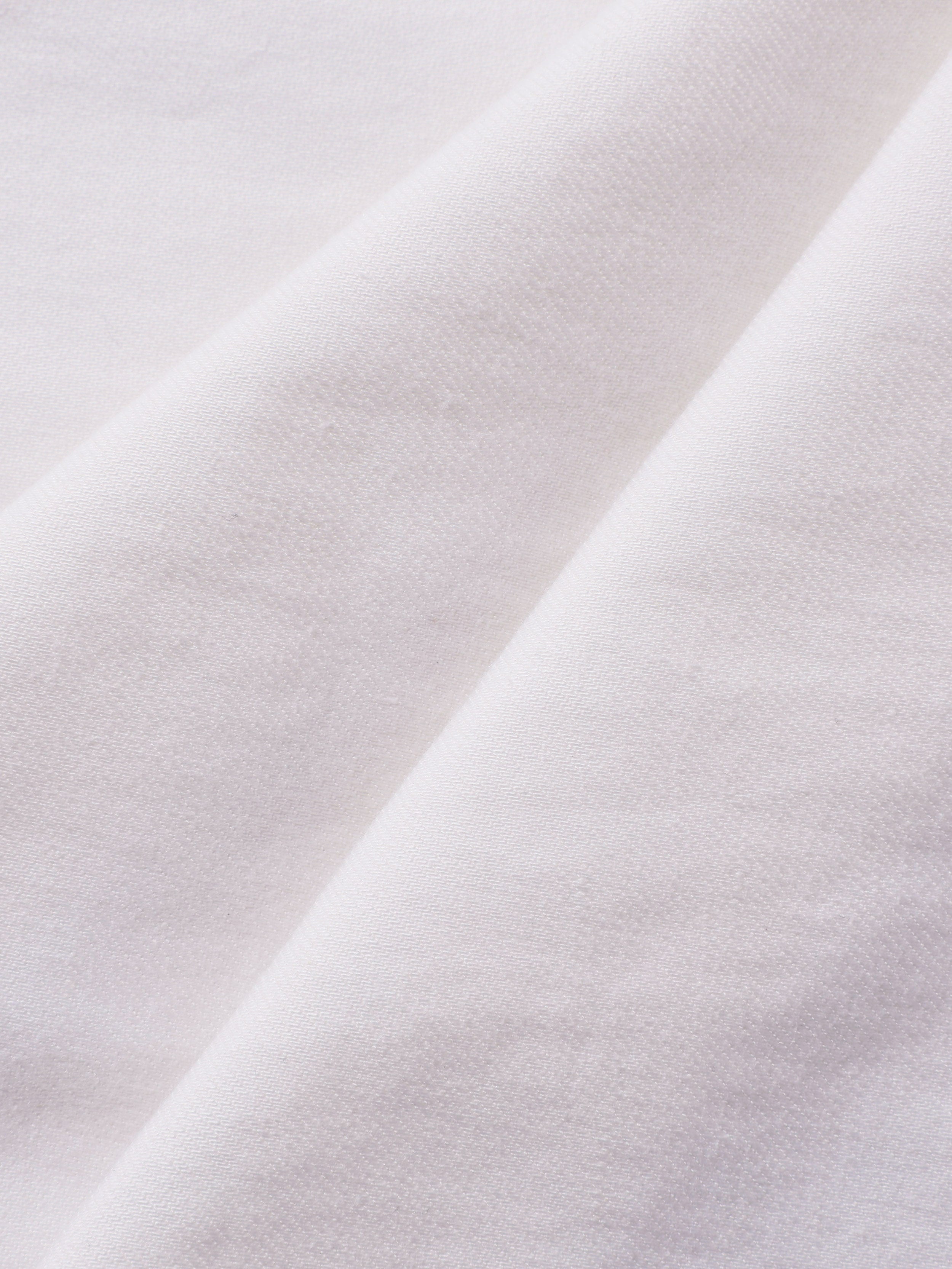 Men's White Relaxed Fit Solid Casual Trousers