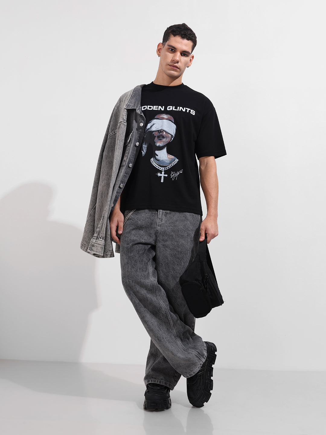Men's Black Relaxed Fit Graphic Printed 240 GSM Casual T-Shirt