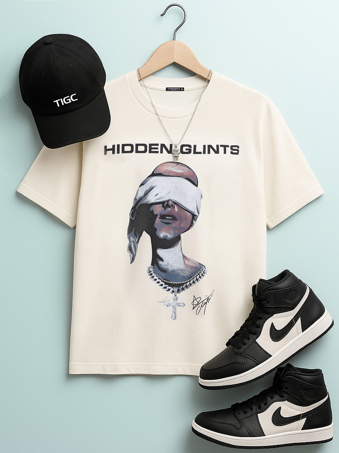 Men's Cream Relaxed Fit Graphic Printed 240 GSM Casual T-Shirt