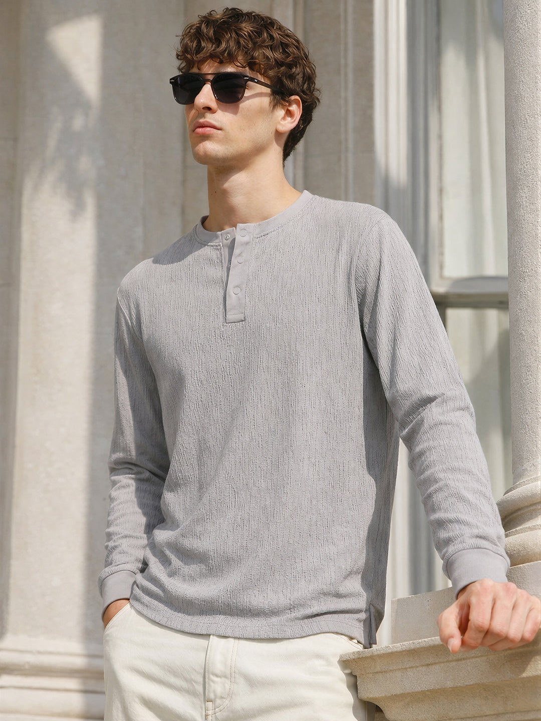 Men's Grey Relaxed Fit Solid Casual T-Shirts