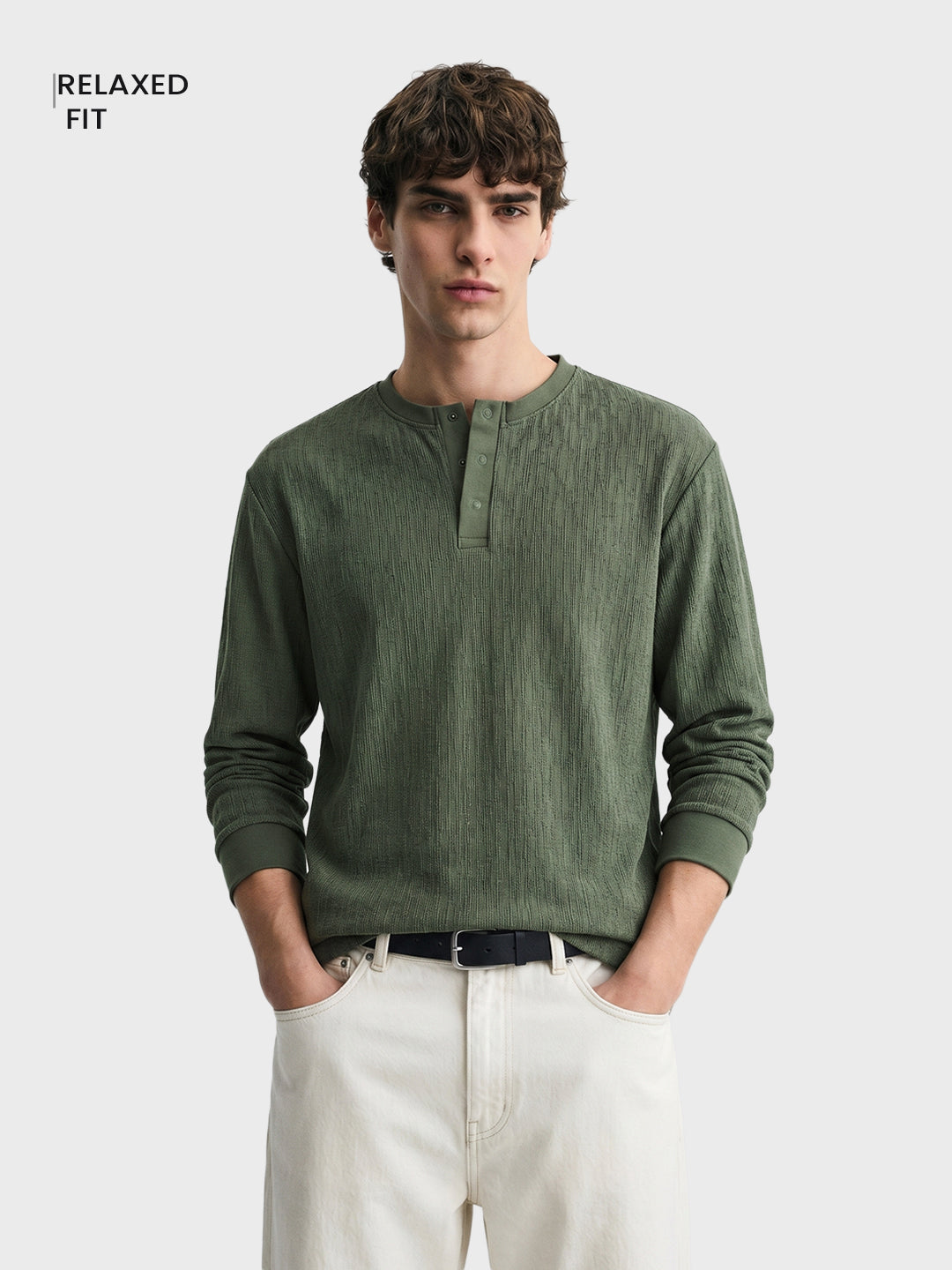 Men's Green Relaxed Fit Solid Casual T-Shirts