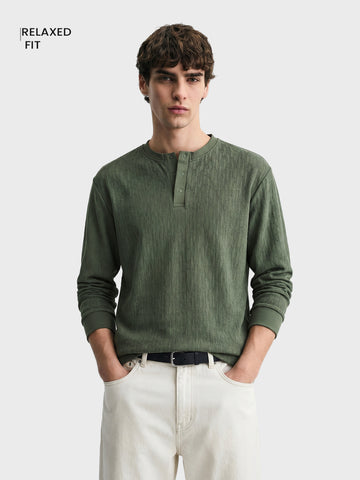Men's Green Relaxed Fit Solid Casual T-Shirts