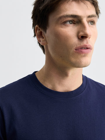 Men's Navy Blue Regular Fit Solid Casual T-Shirt