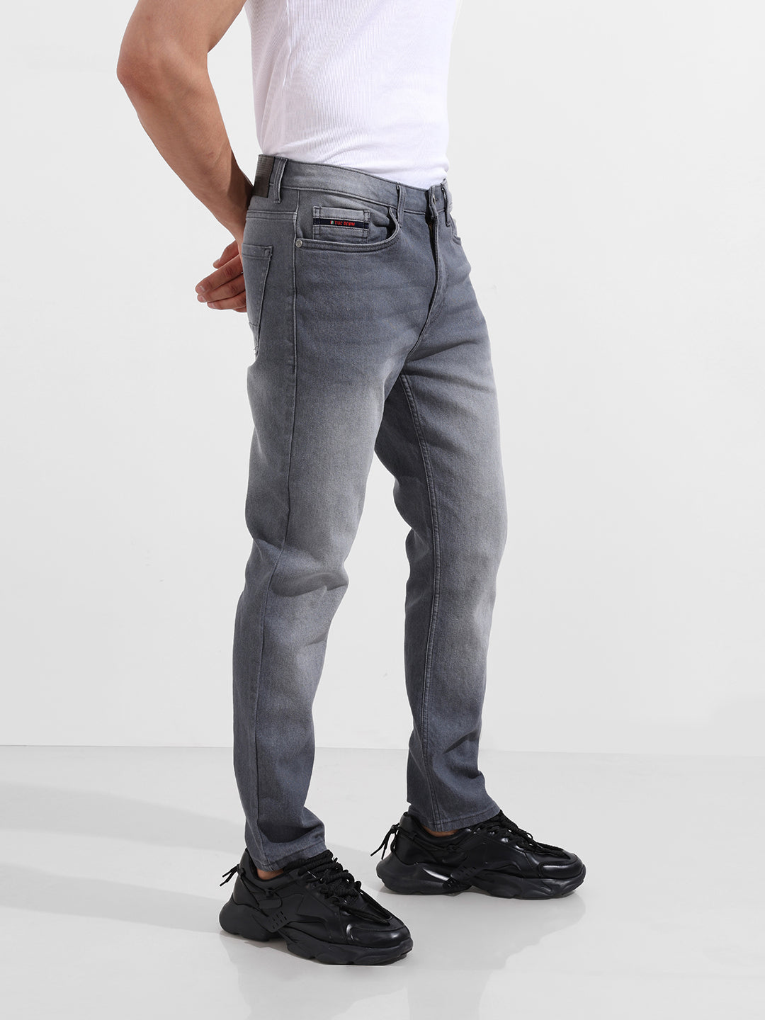 Men's Grey Slim Fit Solid Casual Jeans