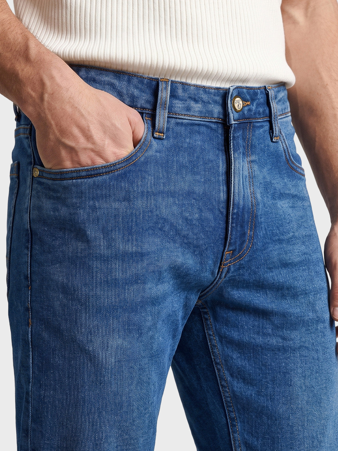 Men's Blue Carrrot Fit Solid Casual Jeans