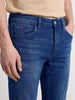 Men's Blue Carrot Fit Solid Casual Jeans