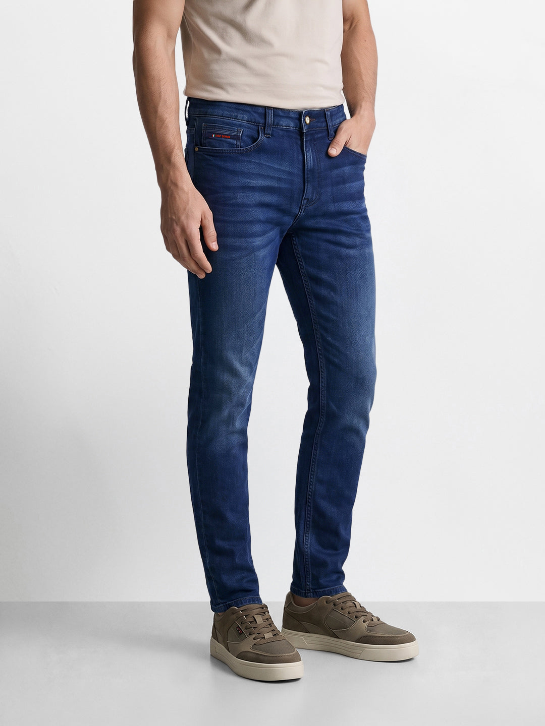 Men's Blue Slim Fit Solid Casual Jeans