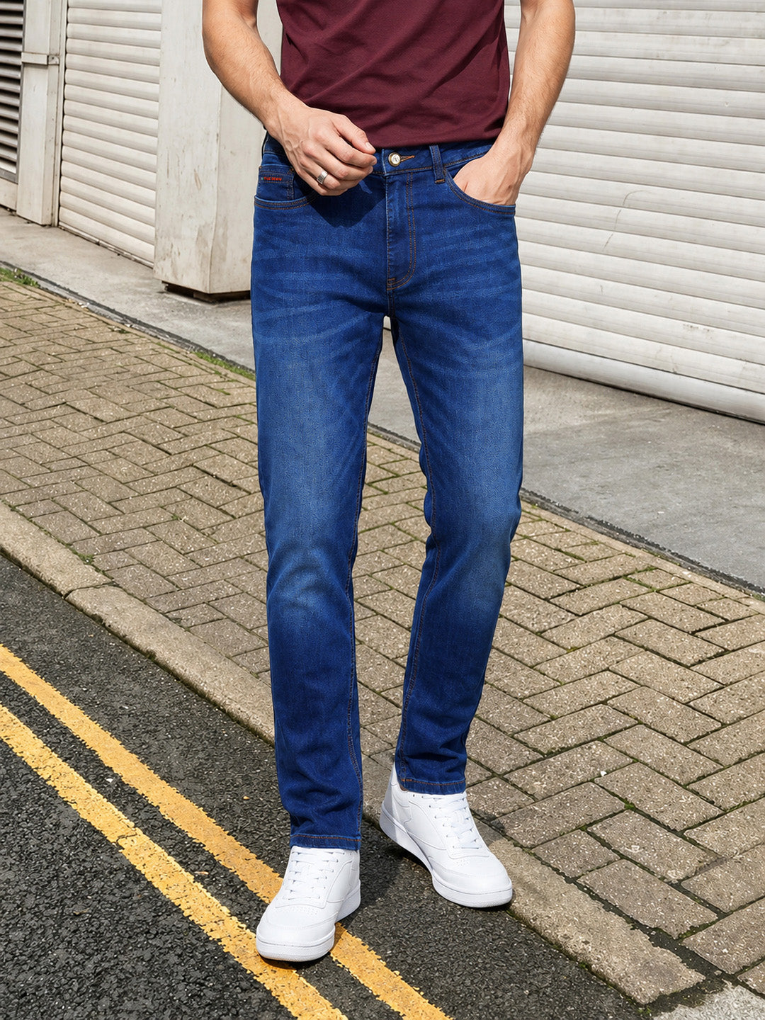 Men's Blue Slim Fit Solid Casual Jeans