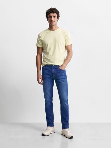 Men's Blue Slim Fit Solid Casual Jeans