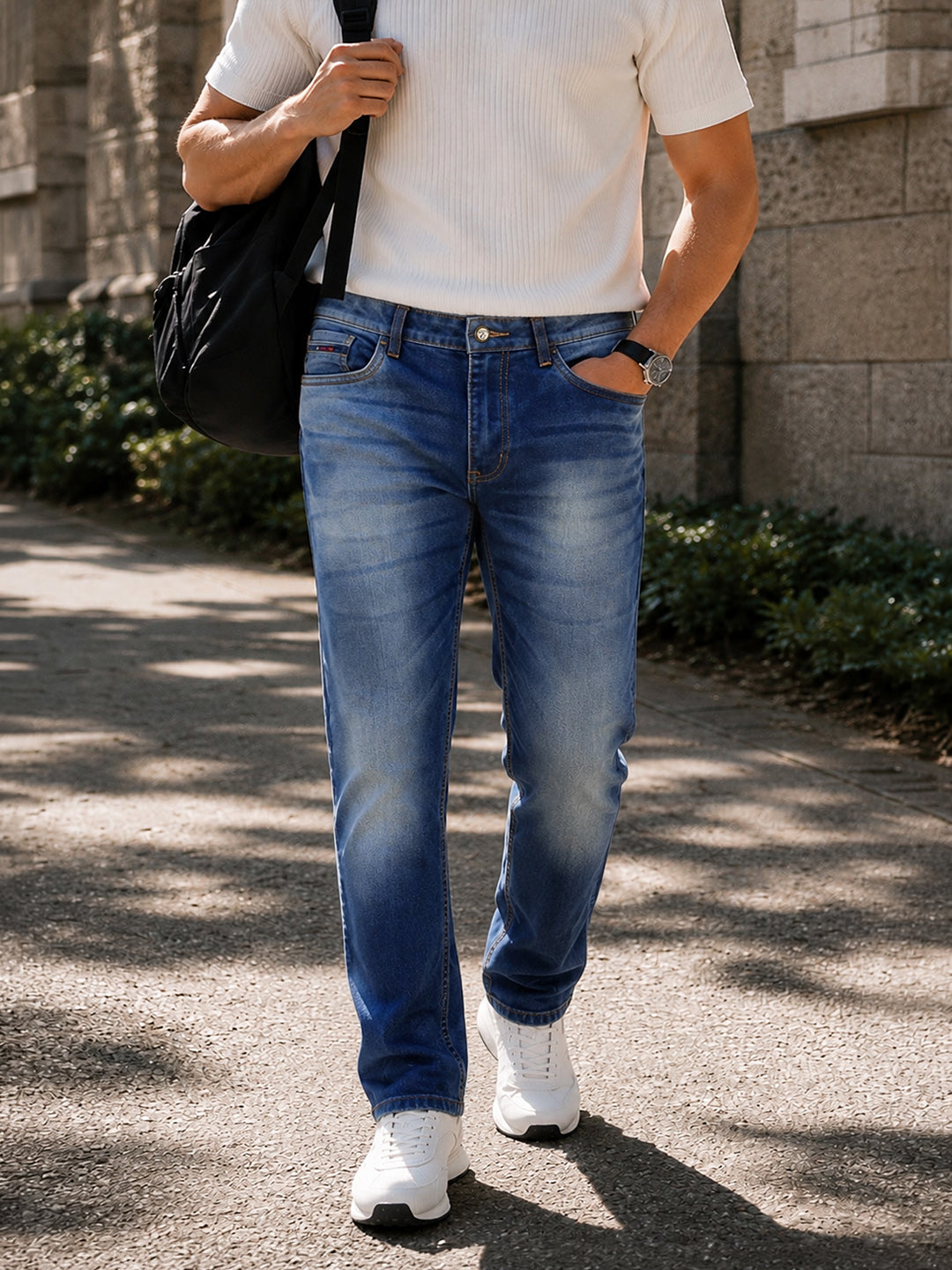 Men's Blue Slim Fit Solid Casual Jeans