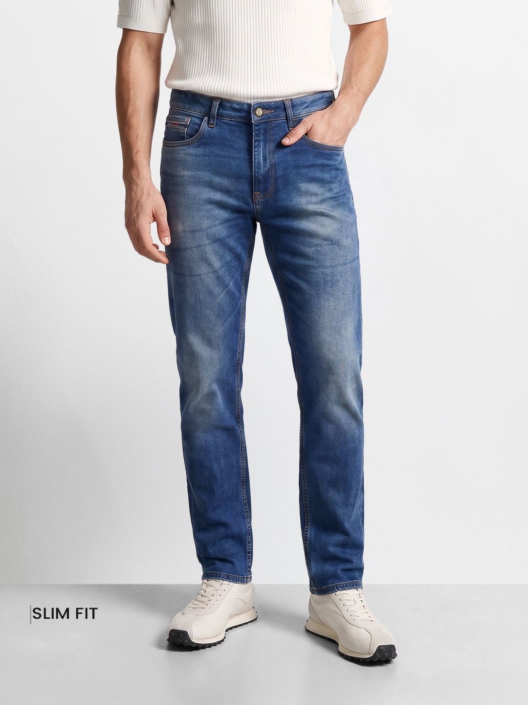 Men's Blue Slim Fit Solid Casual Jeans