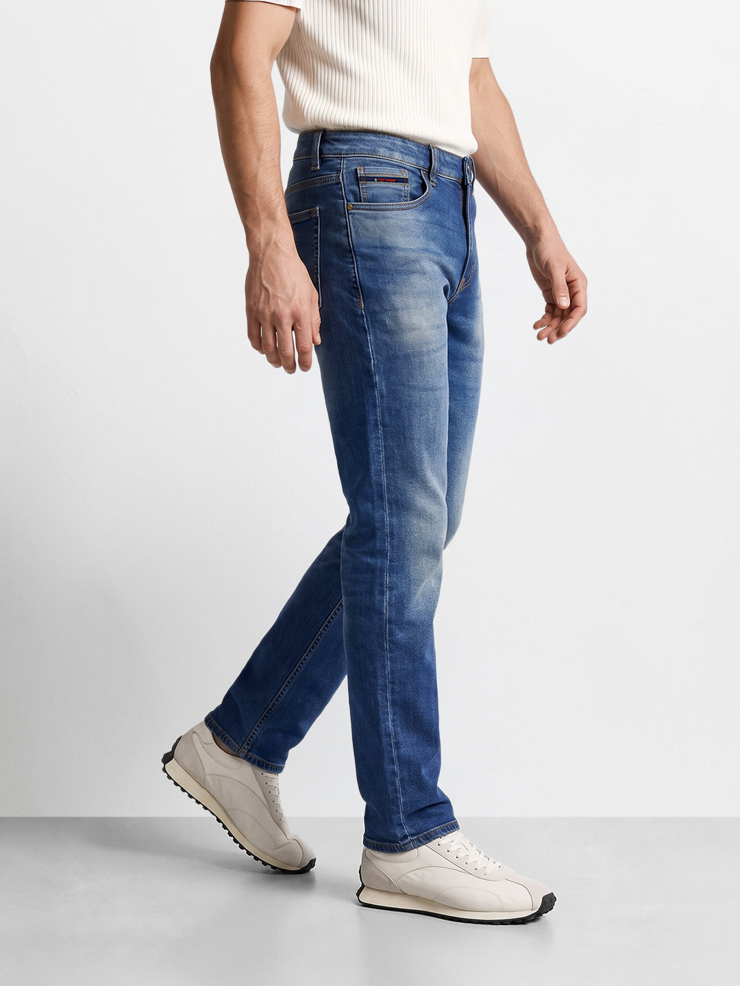 Men's Blue Slim Fit Solid Casual Jeans