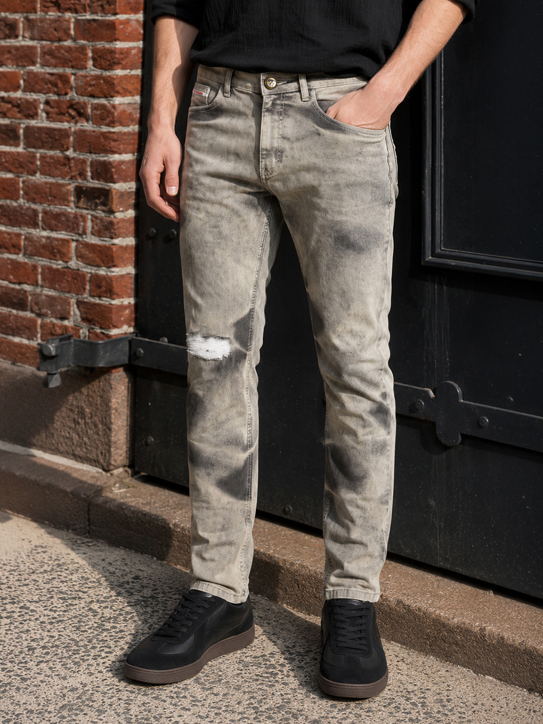 Men's Grey Slim Fit Solid Street Wear Jeans