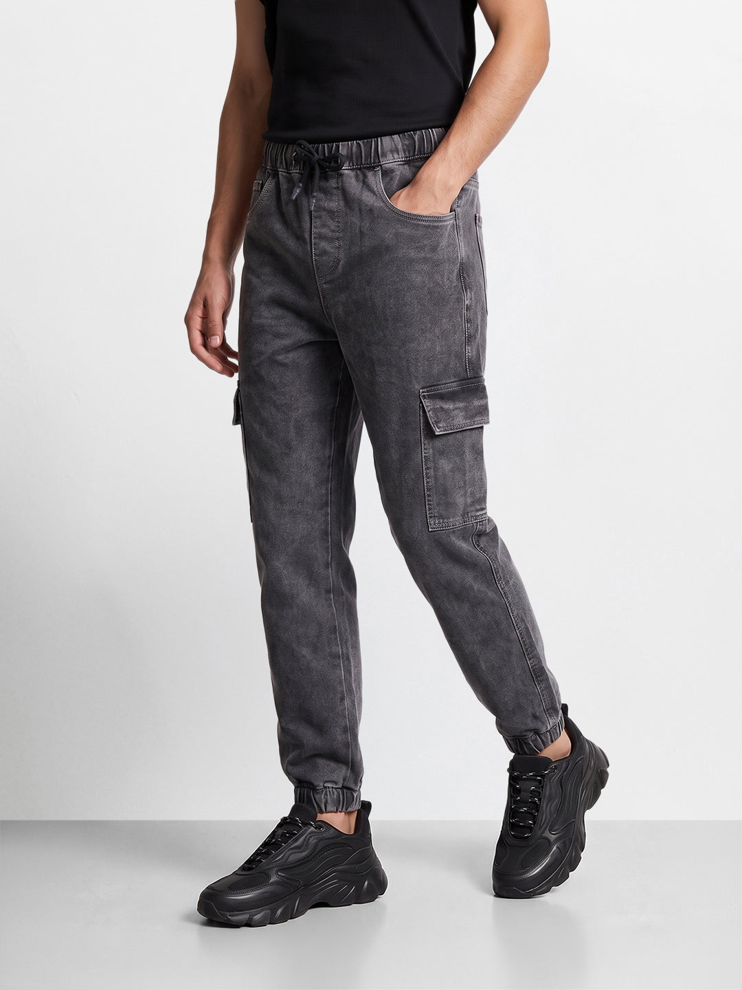 Men's Grey Regular Fit Solid Street Wear Joggers
