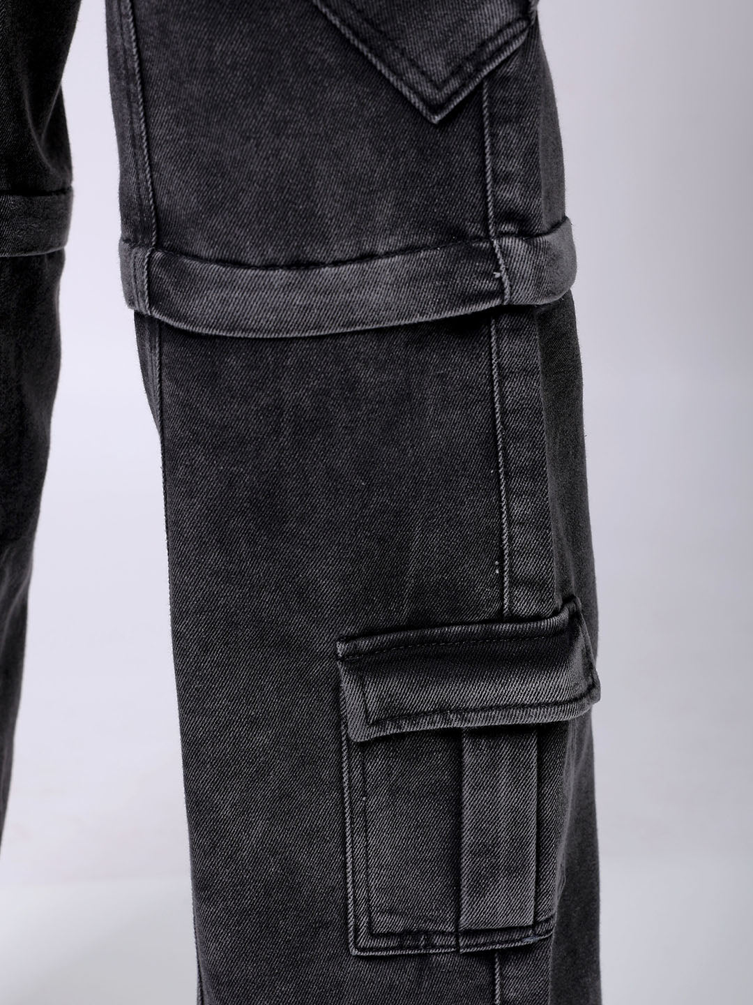 Men's Grey Baggy Solid Mid-Rise Convertible Cargo Denim