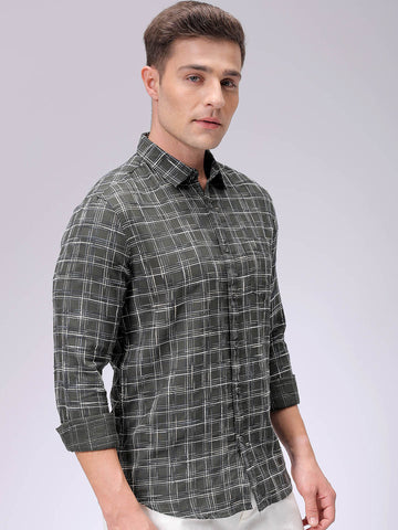 Men's Green Slim Fit Checked Casual Shirt