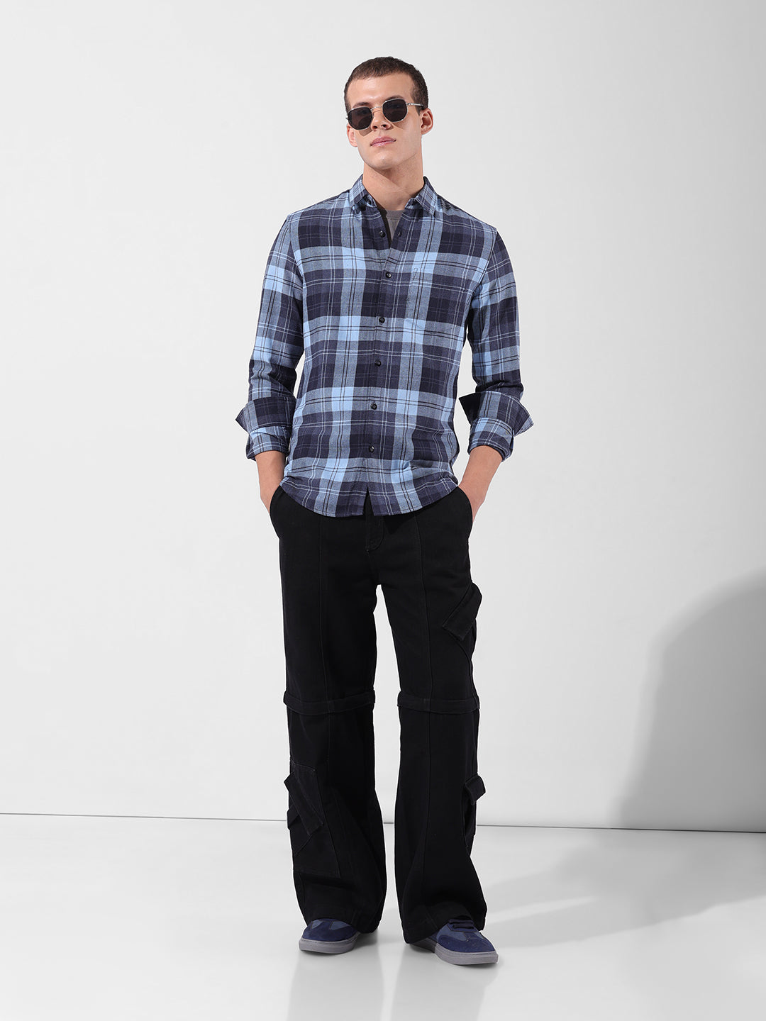 Men's Full Sleeves Slim Fit Blue Shirt