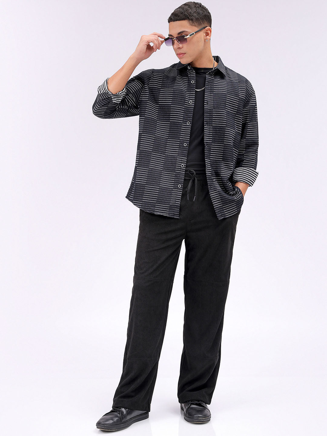 Men's Black Relaxed Fit Solid Resortwear Shirt