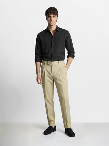 Men's Green Relaxed Fit Solid Casual Trousers