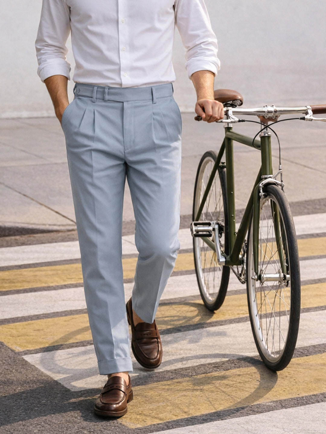 Men's Blue Relaxed Fit Solid Casual Trousers