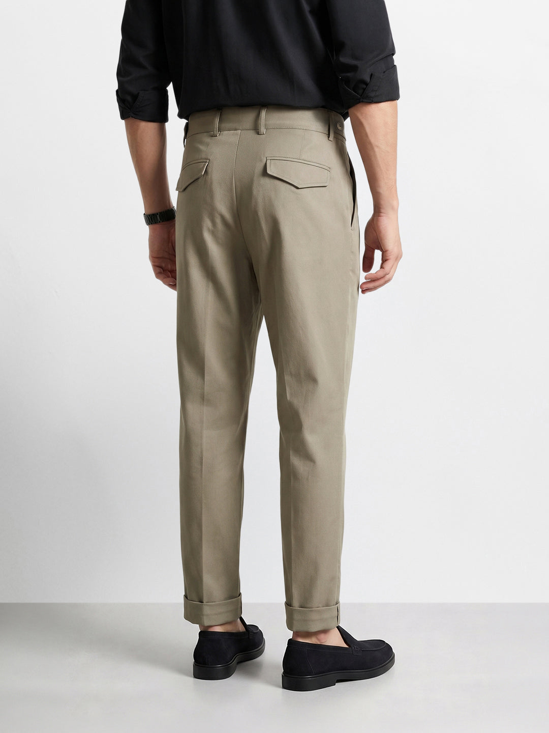 Men's Green Relaxed Fit Solid Casual Trousers